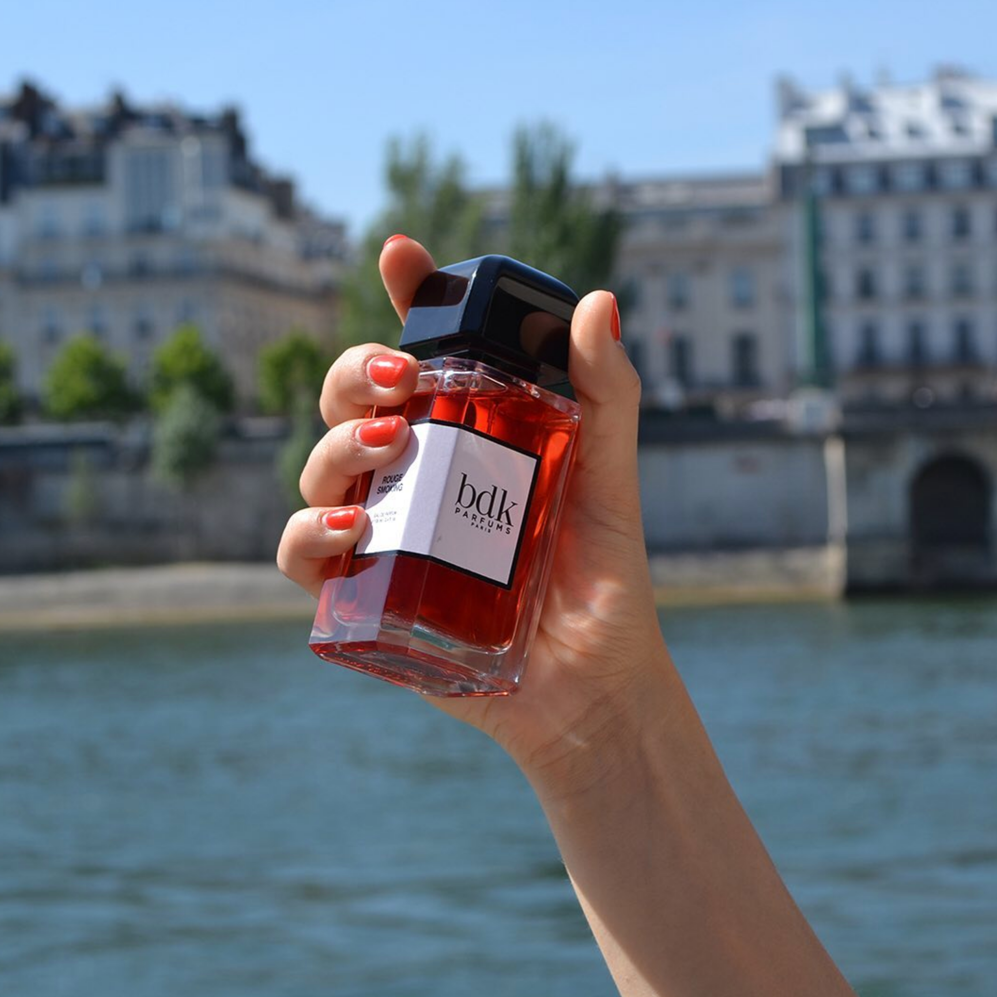 Rouge Smoking - Image 2